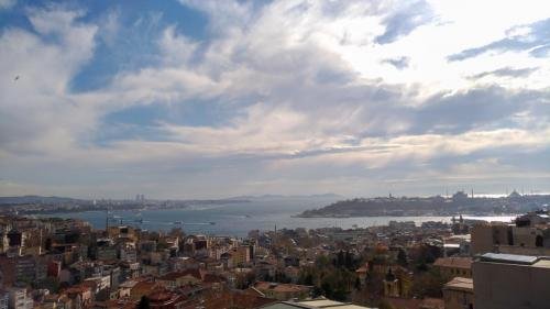 P 20171209 125831 SRES