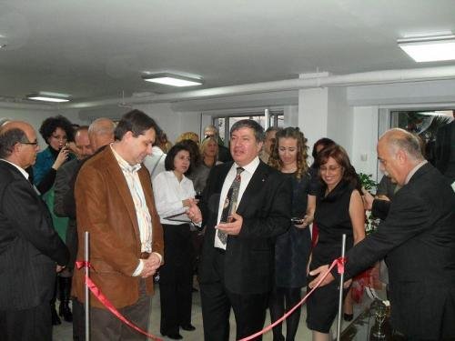 47b9cc26b3127cce9855fa7b2d6600000035103CbuGjhoyo